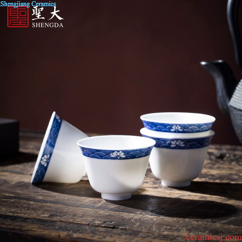 Santa teacups hand-painted ceramic kungfu blue color lotus pond fish happy fights cup sample tea cup set of jingdezhen tea service by hand