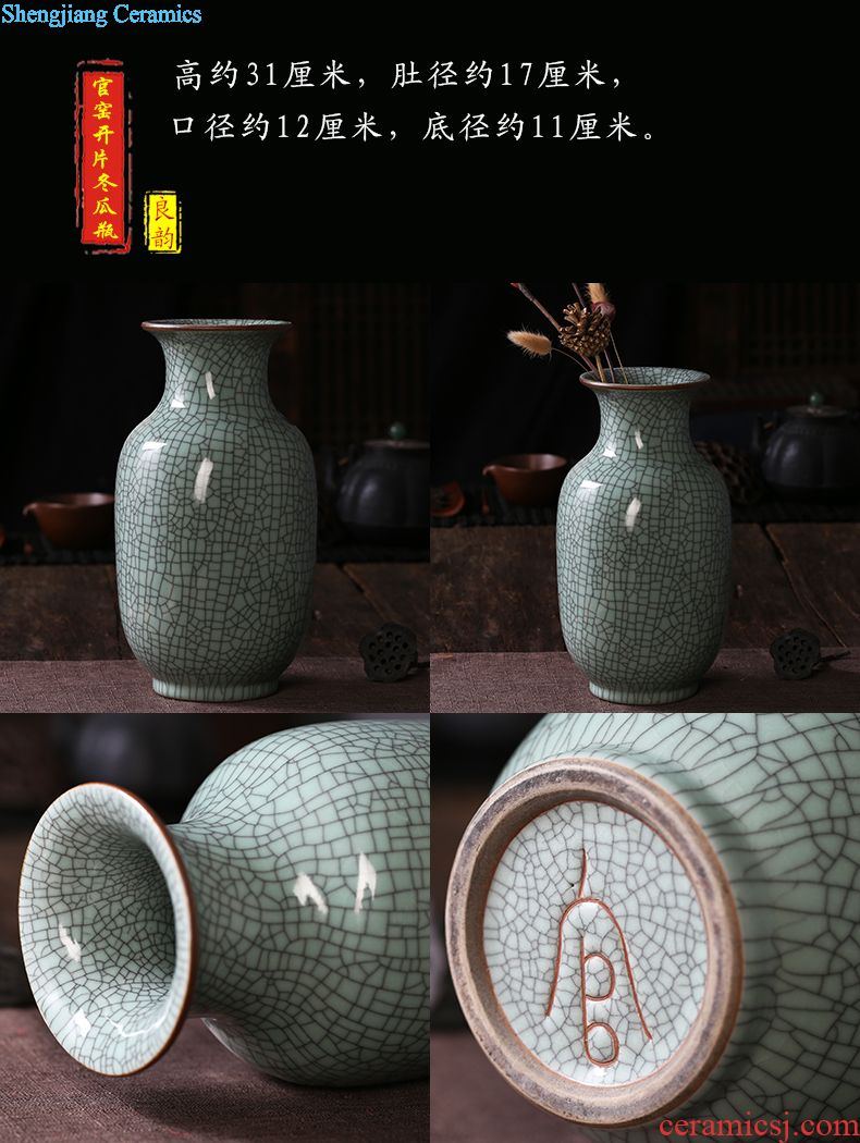 Jingdezhen ceramics China red vase modern household act the role ofing is tasted furnishing articles wedding housewarming gift pomegranate bottle sitting room