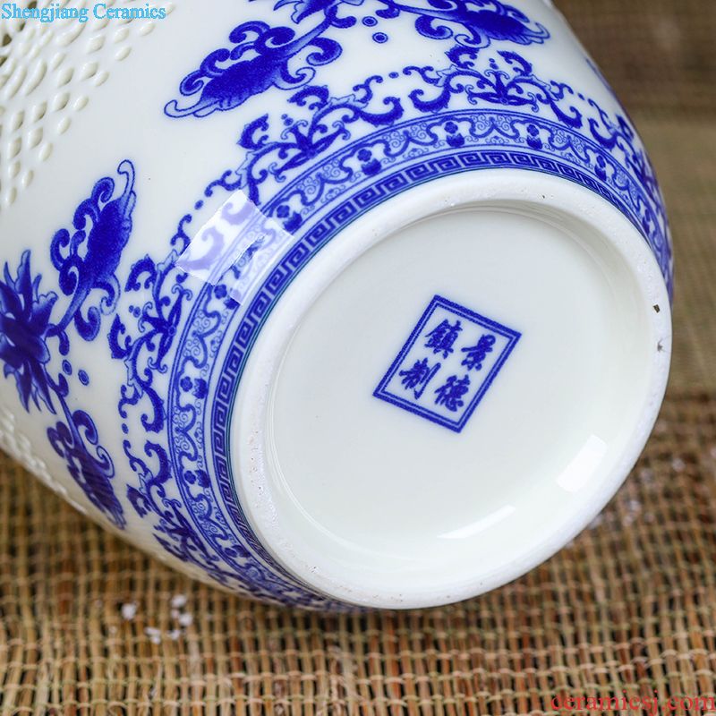 Jingdezhen ceramic barrel ricer box 5 jins of 10 jins home outfit ricer box sealing bin moistureproof insect-resistant rice flour