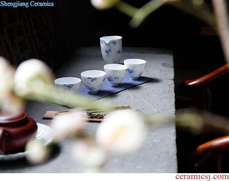 The three frequently your kiln kung fu tea cups Jingdezhen ceramic sample tea cup tea set personal master cup single cup S44004