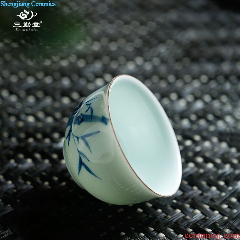 The three regular sample tea cup masters cup silver lamps of jingdezhen ceramic cups pu-erh tea cup whitebait cup S47002 by hand