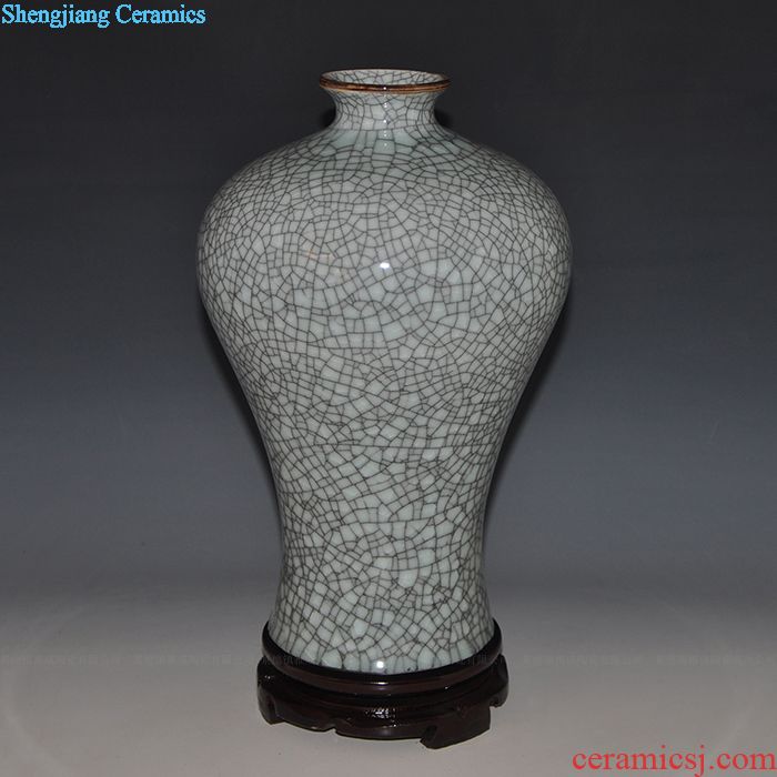 China jingdezhen ceramics safflower bottled act the role ofing is tasted furnishing articles study of home sitting room desktop craft porcelain decoration