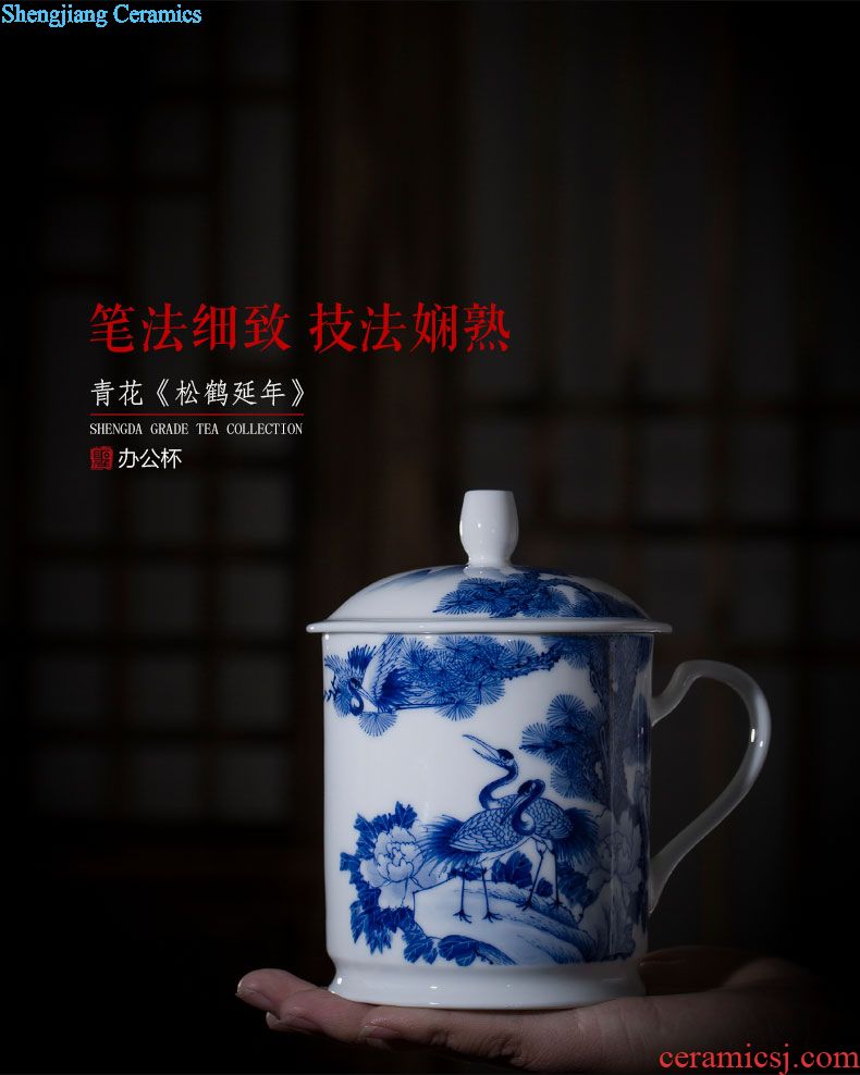 Holy big ceramic kung fu masters cup hand-painted porcelain cups of ice MeiWen medallion landscape lamp cup of jingdezhen tea service