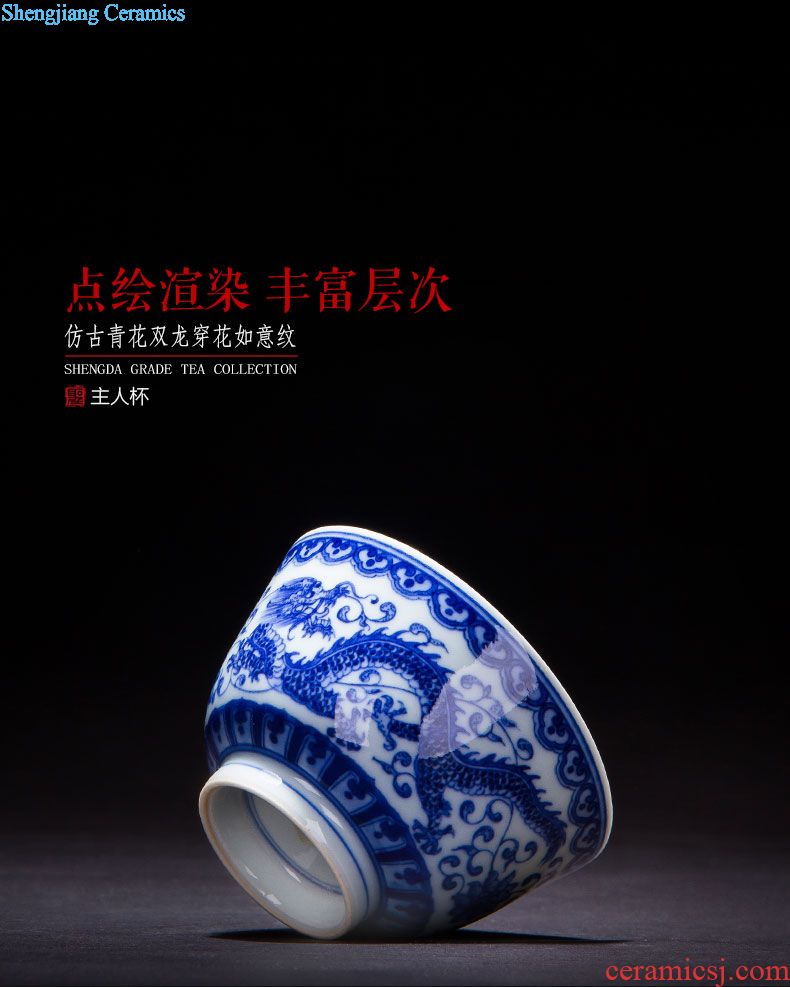 A clearance rule Ceramic sample tea cup master cup ji red paint longfeng lines cylinder cup manual of jingdezhen tea service