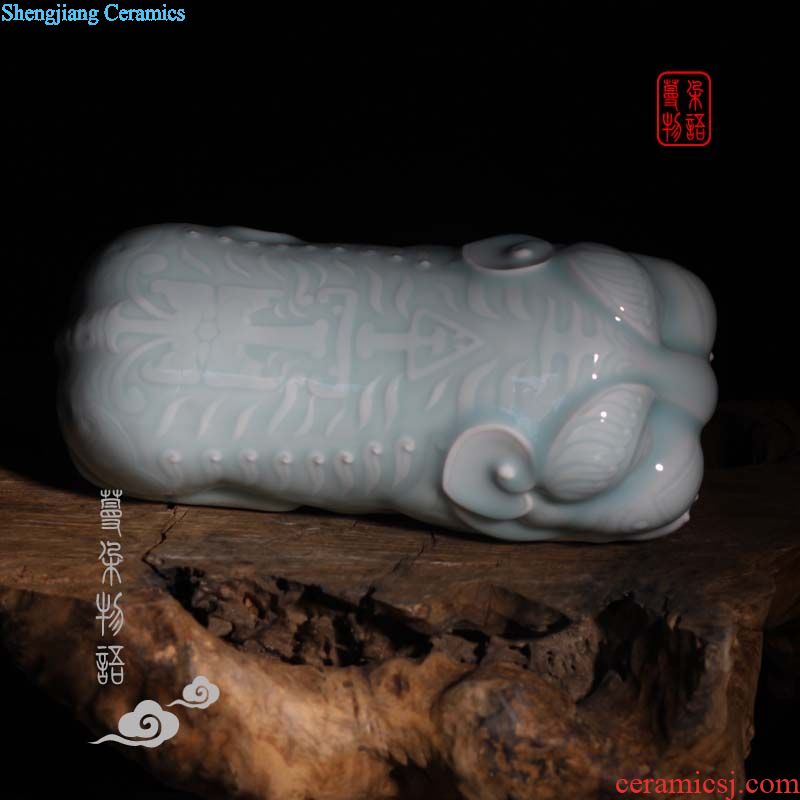 Jingdezhen ceramic animal sculpture furnishing articles in yellow white blue background furnishing articles ceramics ceramics hollow-out sheep