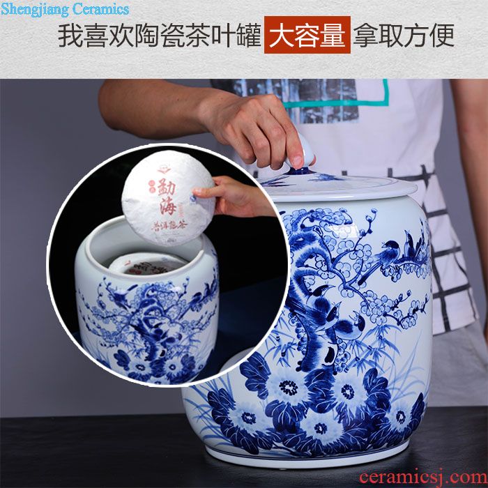 Jingdezhen ceramics tea cake caddy large seal decorative pot sitting room household act the role ofing is tasted snack jars