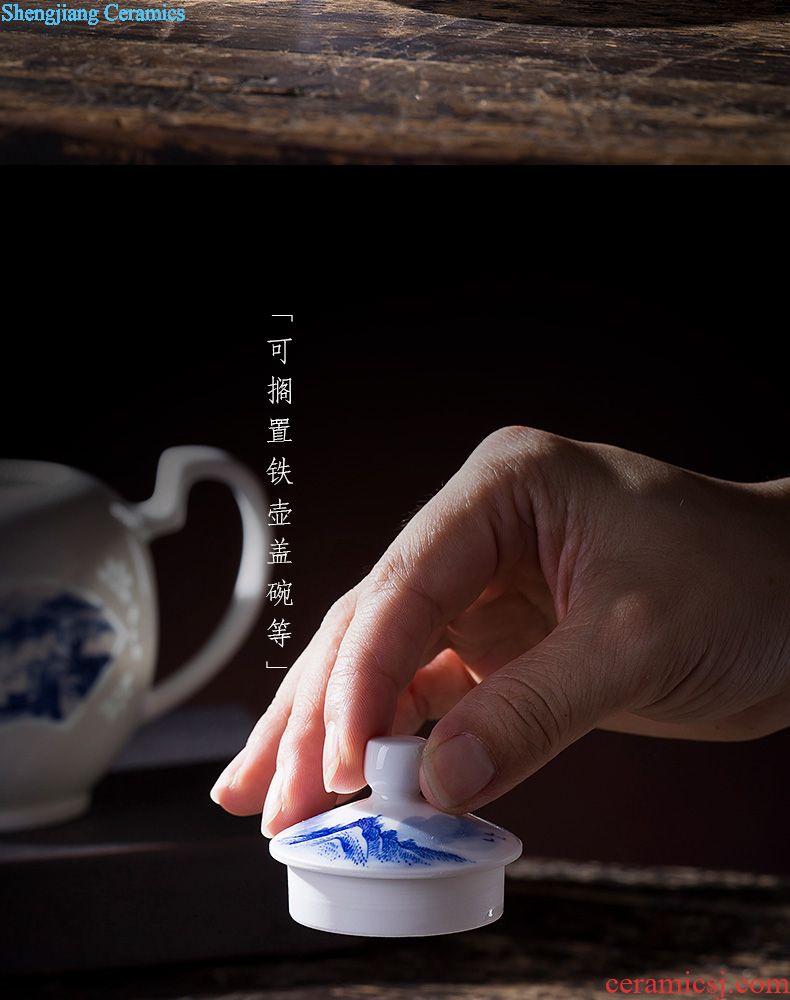 The big office cup hand-painted ceramic landscape tea cup with lid handle manual jingdezhen blue and white porcelain tea set cover cup