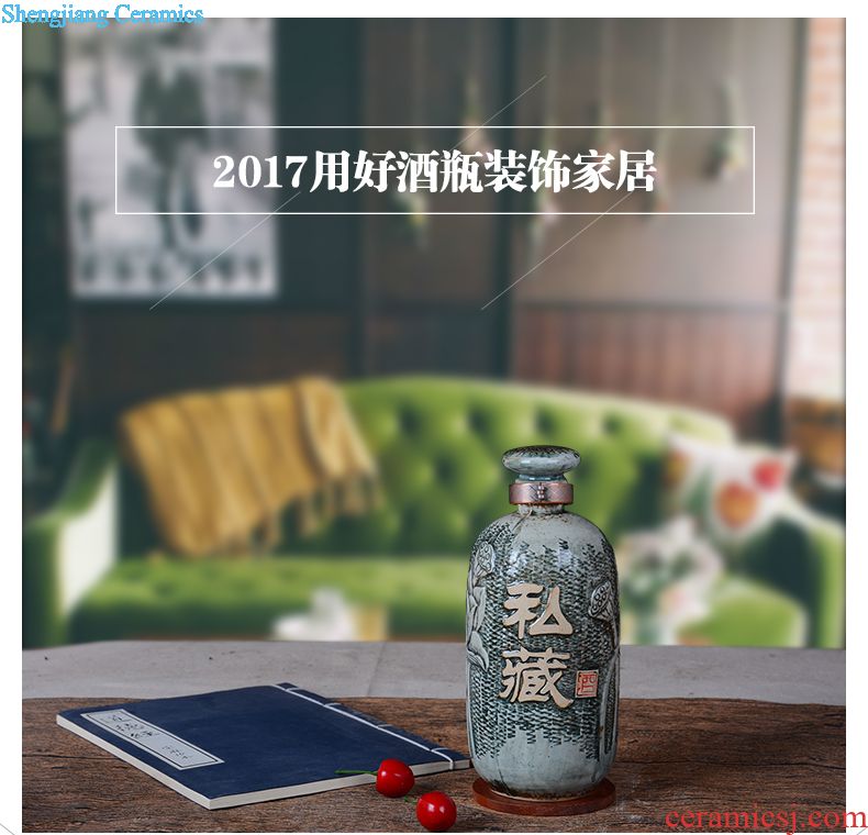 Hand-painted bottle 10 jins of blue and white porcelain jars of jingdezhen manual bubble decorative bottle bottle sealed jar of wine collection