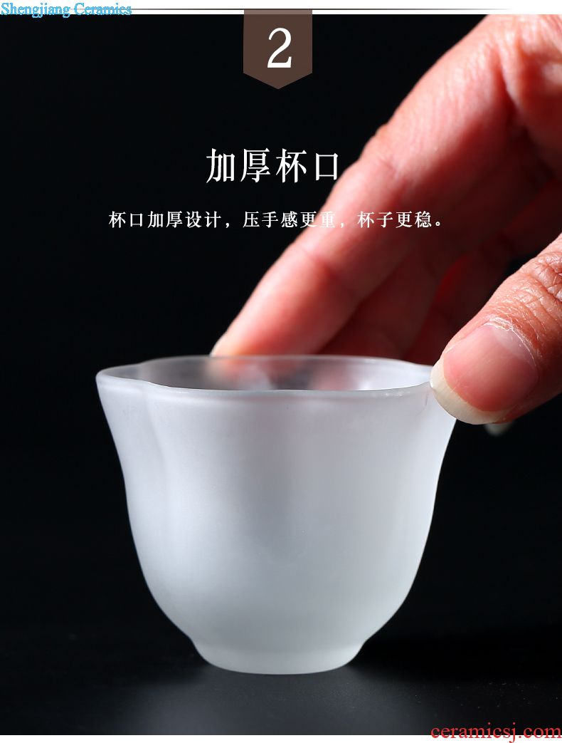 Three frequently masters cup Kung fu tea cups of jingdezhen ceramic blue and white and exquisite manual sample tea cup single cup