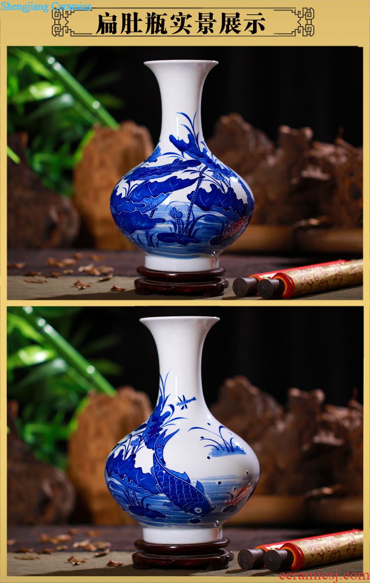 Jingdezhen ceramics large blue and white seal pot sitting room place candy jar household act the role ofing is tasted barrel storage tank