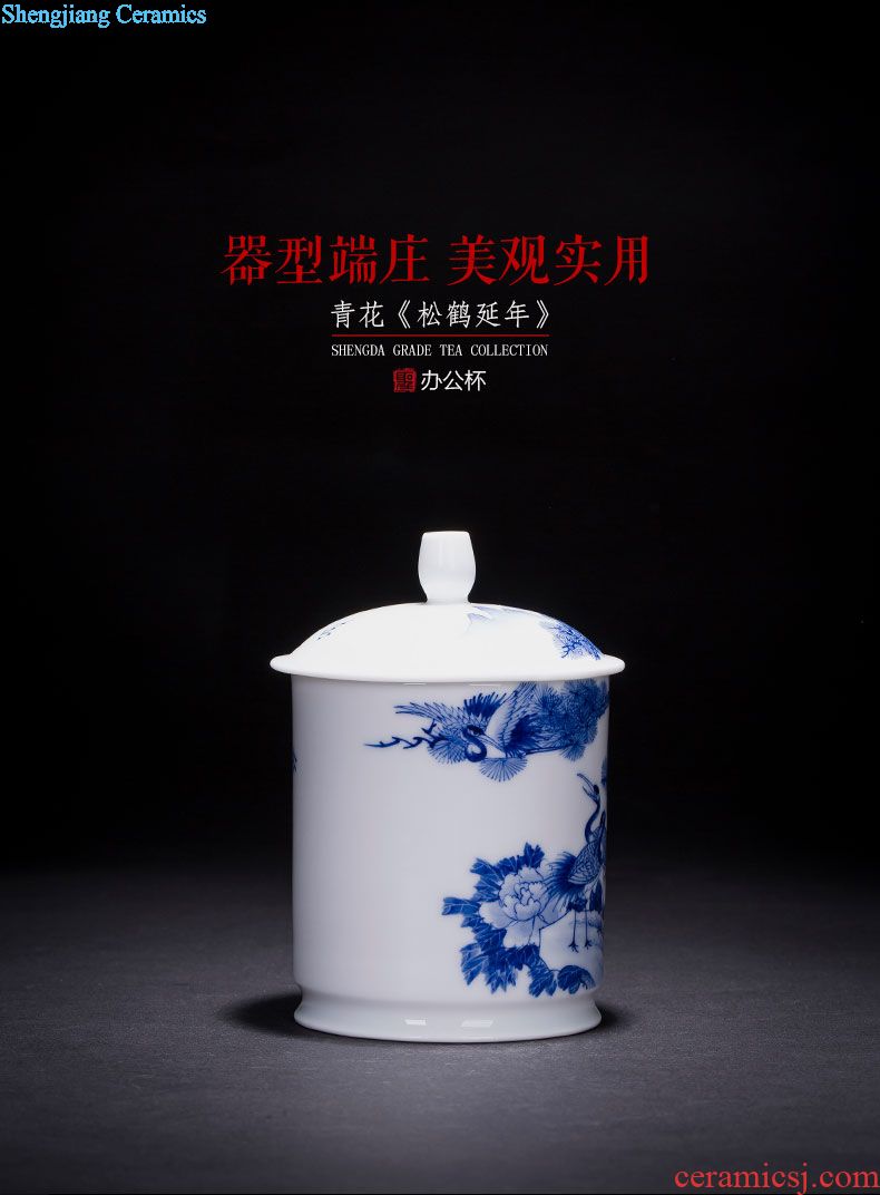 Holy big ceramic kung fu masters cup hand-painted porcelain cups of ice MeiWen medallion landscape lamp cup of jingdezhen tea service