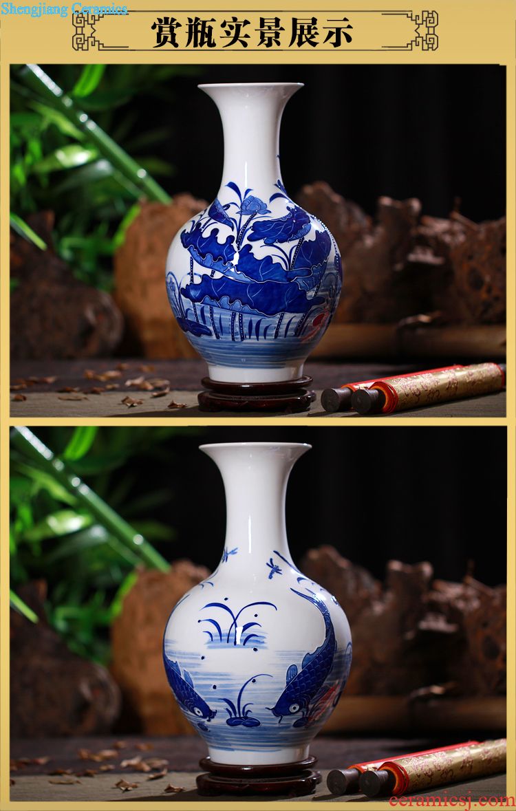 Jingdezhen ceramics large blue and white seal pot sitting room place candy jar household act the role ofing is tasted barrel storage tank