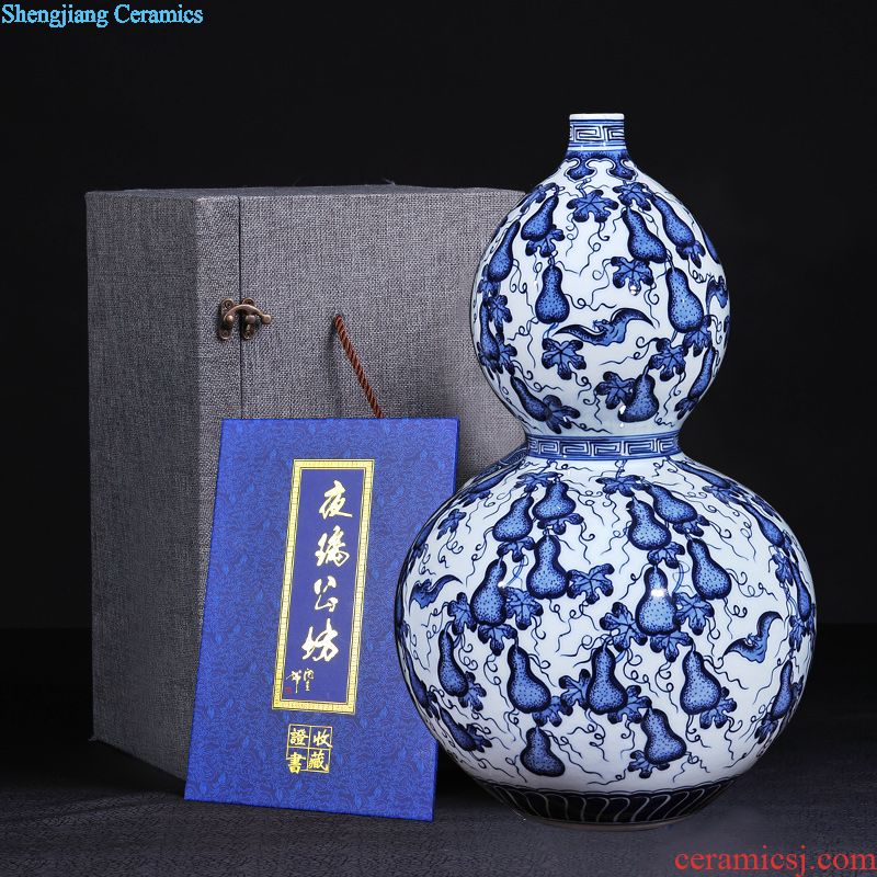 Jingdezhen blue and white porcelain vases, pottery and porcelain large hand-painted songshan friends sitting room place of new Chinese style household act the role ofing is tasted