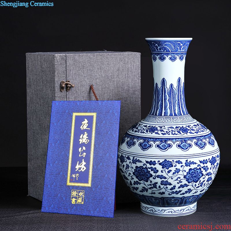 Antique vase of blue and white porcelain of jingdezhen ceramics youligong red dragon grain mei bottles of the sitting room of Chinese style household act the role ofing is tasted furnishing articles