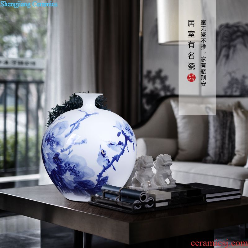 Jingdezhen ceramics vase furnishing articles hand-painted blooming flowers white gourd bottle of Chinese style living room TV cabinet ornament