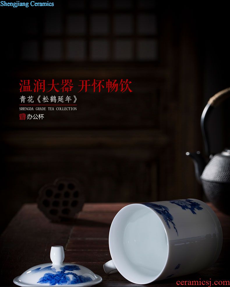 Holy big ceramic kung fu masters cup hand-painted porcelain cups of ice MeiWen medallion landscape lamp cup of jingdezhen tea service