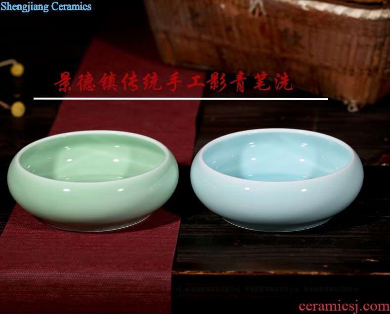 Jingdezhen ceramic rich red wine rack egg ornament act the role ofing is tasted furnishing articles of handicraft feng shui creative living room
