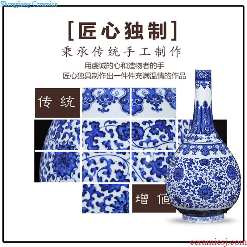 Jingdezhen ceramics hand-painted beaming Chinese blue and white porcelain vases, flower arrangement sitting room place household act the role ofing is tasted