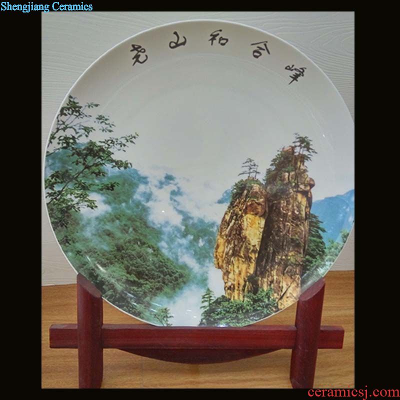 Jingdezhen painting landscape painting porcelain vase the celestial sphere 60 cm high painting details blue and white porcelain vase