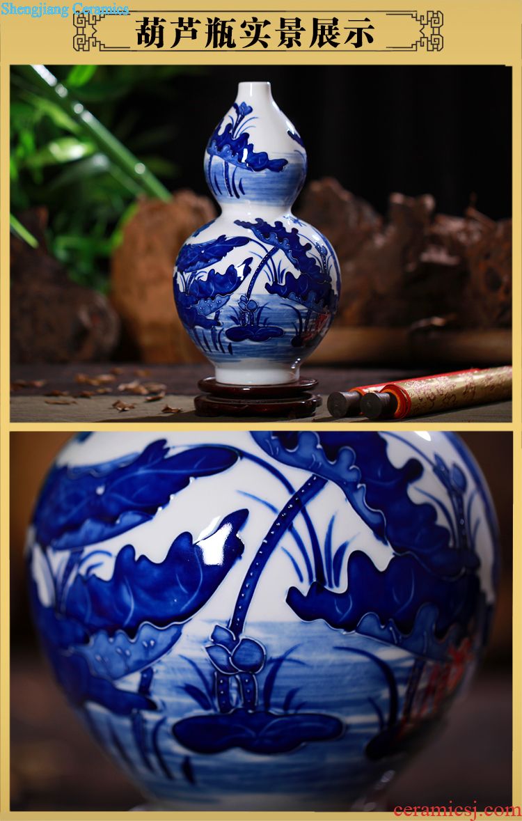 Jingdezhen ceramics large blue and white seal pot sitting room place candy jar household act the role ofing is tasted barrel storage tank