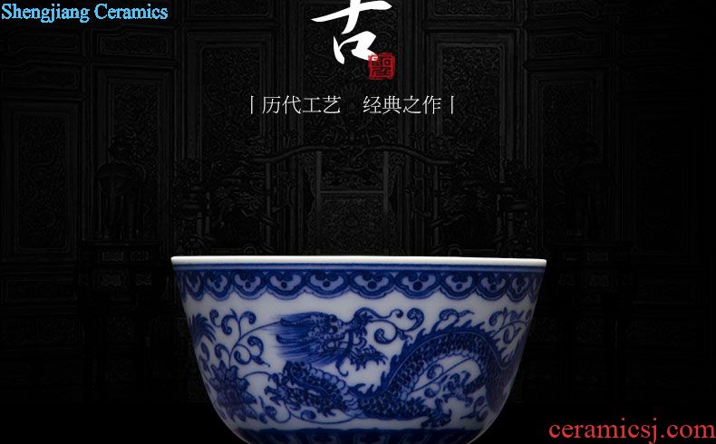 A clearance rule Ceramic sample tea cup master cup ji red paint longfeng lines cylinder cup manual of jingdezhen tea service