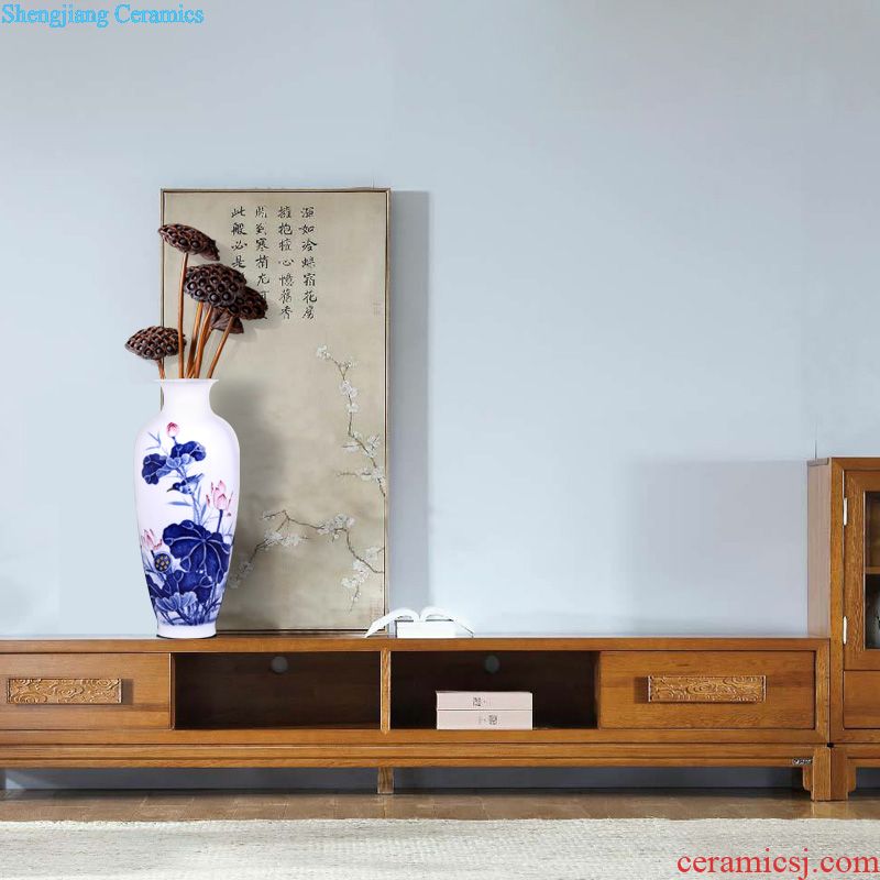 The jingdezhen ceramics hand-painted vases, flower arranging chunjiang nostalgia furnishing articles of Chinese style living room porch TV ark decoration