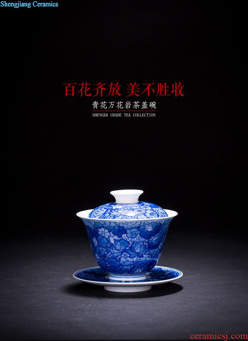 The big three red colour is blue and white alum tureen teacups hand-painted ceramic tea out of the water bowl of jingdezhen tea service