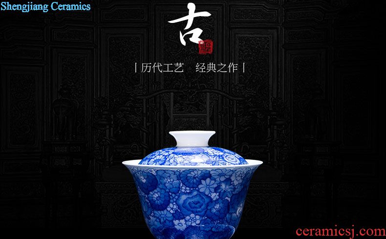 The big three red colour is blue and white alum tureen teacups hand-painted ceramic tea out of the water bowl of jingdezhen tea service