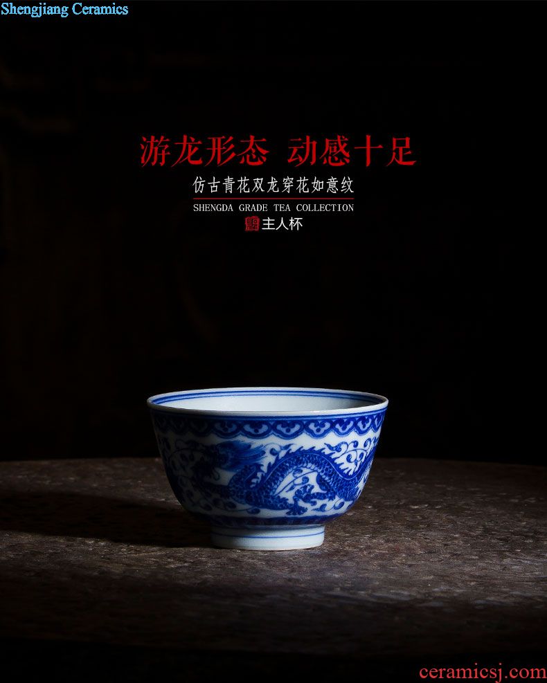 A clearance rule Ceramic sample tea cup master cup ji red paint longfeng lines cylinder cup manual of jingdezhen tea service