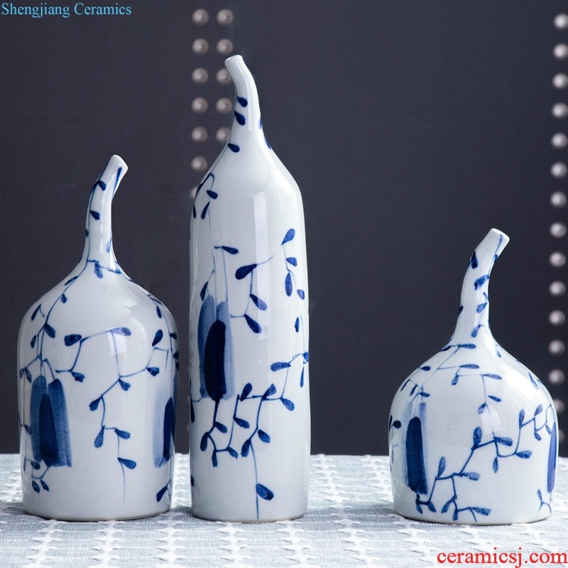 Jingdezhen ceramic smile furnishing articles sitting room home decoration housewarming gift gift creative arts and crafts