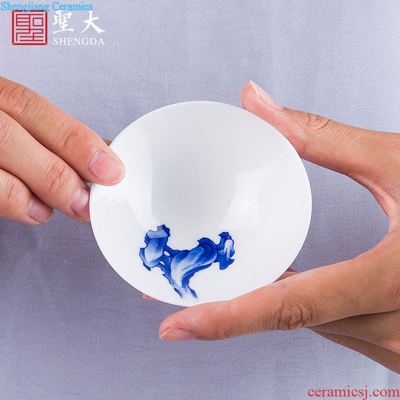 Santa hand-painted blue-and-white ceramics alum red paint YunLongWen pot bearing all hand kung fu tea accessories dry foam plate