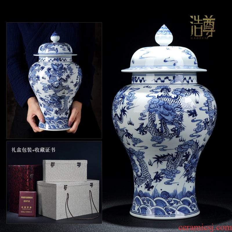 Jingdezhen ceramic vases, antique hand-painted general blue and white porcelain jar furnishing articles of Chinese style living room decoration porcelain arts and crafts