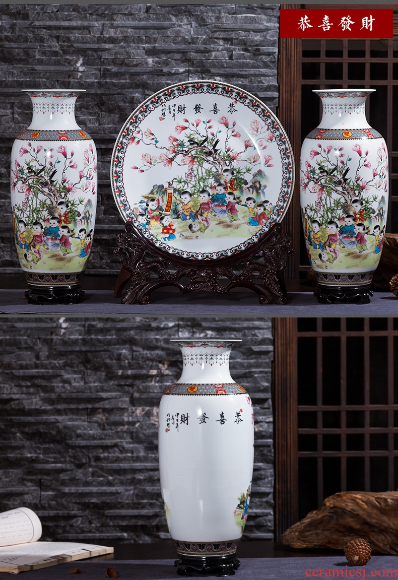 Large Chinese antique vase of jingdezhen ceramics powder enamel three-piece study wine sitting room adornment is placed