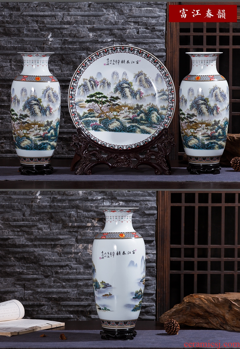 Large Chinese antique vase of jingdezhen ceramics powder enamel three-piece study wine sitting room adornment is placed