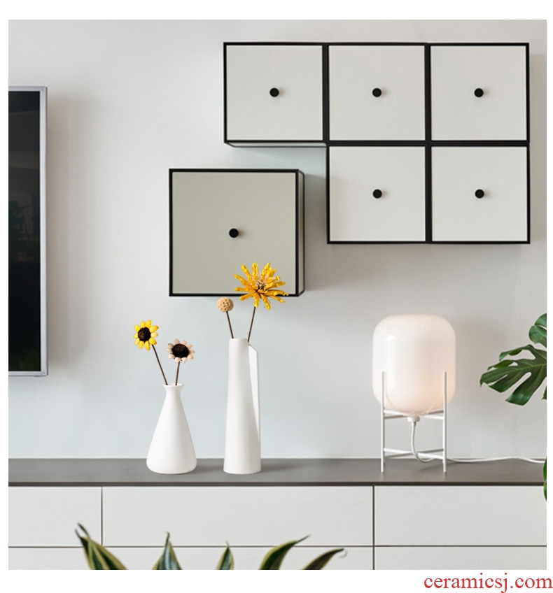 Contracted Nordic dried flower adornment furnishing articles household ceramic flower arrangement of TV bar face white vase sitting room adornment