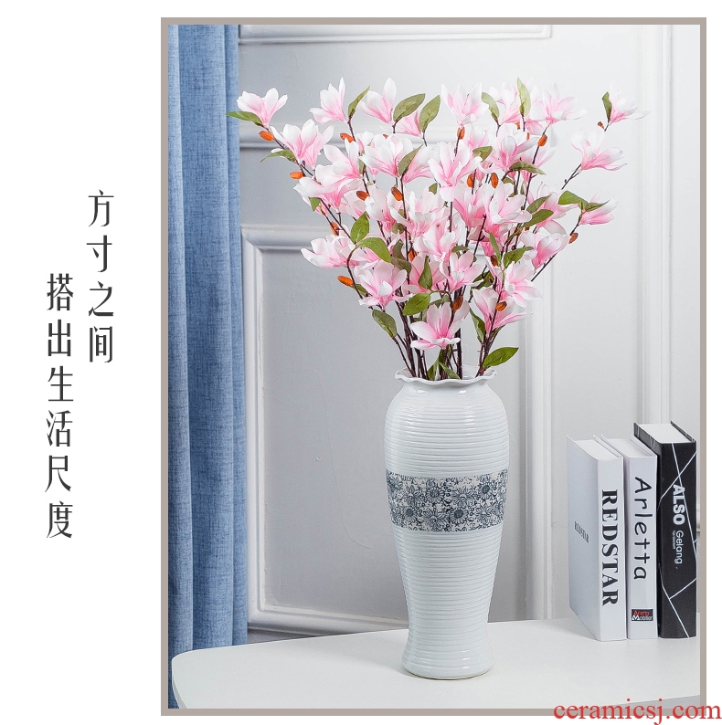 Ceramic vase home sitting room dry flower arranging flowers is placed modern simple european-style decoration new retro flower decoration
