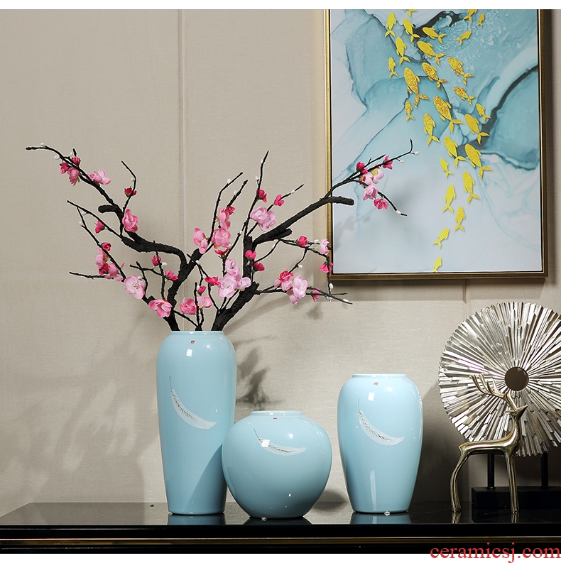 Contemporary and contracted ceramic vase furnishing articles sitting room flower arranging dried flowers, TV cabinet table small and pure and fresh household decorations