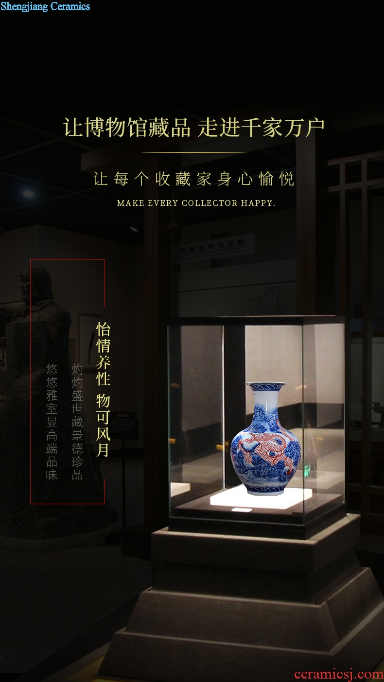 Jingdezhen ceramics imitation qing qianlong hand-painted dragon pattern of blue and white porcelain bottle of new Chinese style sitting room adornment is placed