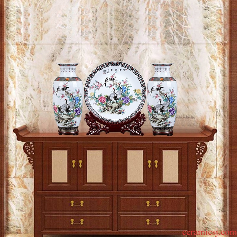 Large Chinese antique vase of jingdezhen ceramics powder enamel three-piece study wine sitting room adornment is placed