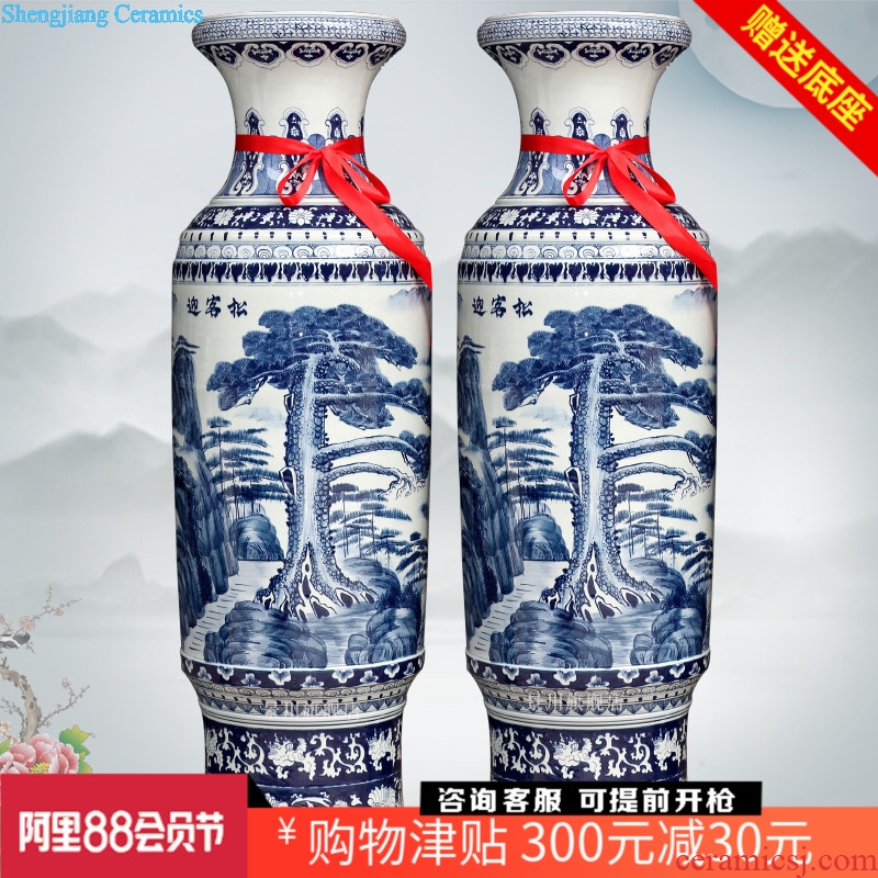 Jingdezhen blue and white antique hand-painted ceramic guest-greeting pine of large vase after classical decorative furnishing articles opening gifts