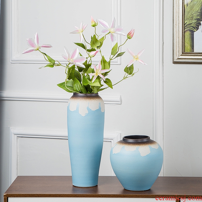 Contracted and contemporary ceramic vases, dry flower is placed small pure and fresh living room table household hydroponic flower flower arranging flowers