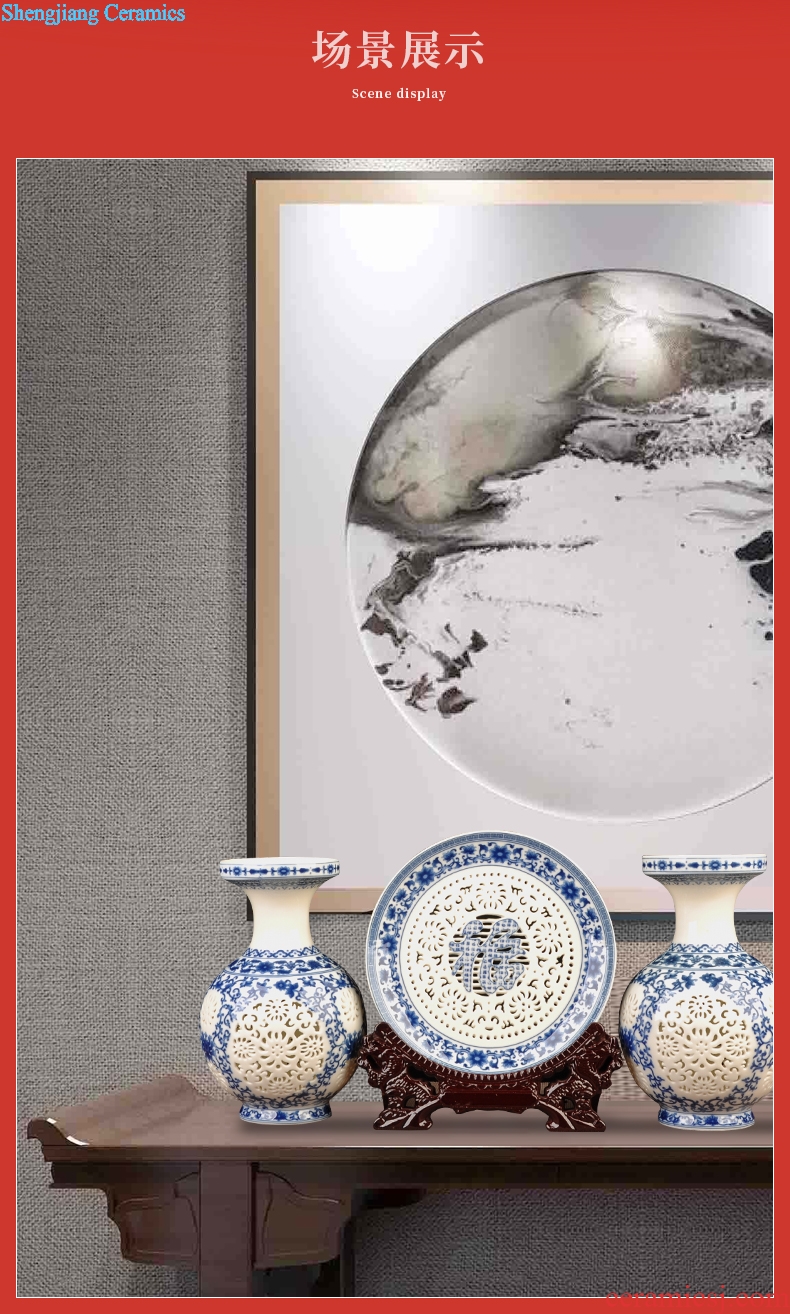 Jingdezhen ceramics hollow-out blue and white living room TV ark adornment new Chinese style porch place vases, dried flowers