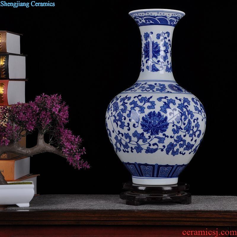 Blue and white porcelain of jingdezhen ceramics decoration vase classical home furnishing articles new Chinese style household adornment handicraft