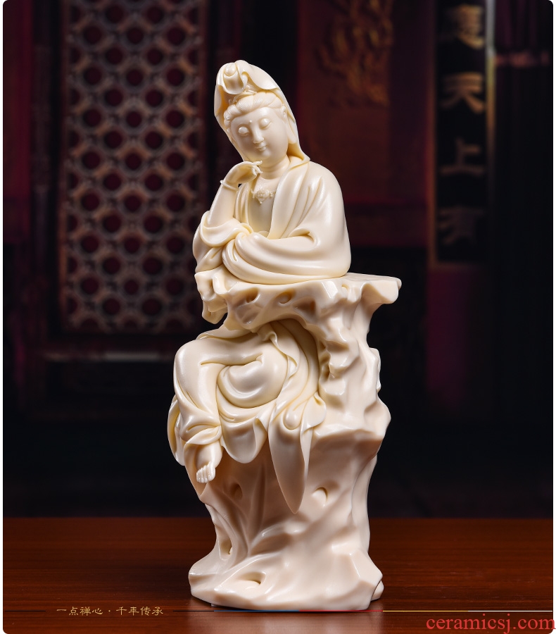 Bm provincial master Lin Jiansheng works yellow jade porcelain ceramic Buddha furnishing articles life guanyin D03-135