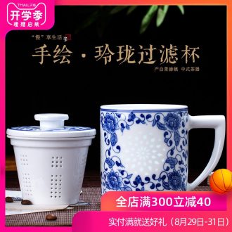 Is rhyme of jingdezhen blue and white and exquisite glaze ceramic cup hand-painted color tea cup work under the boss gift cup China cups