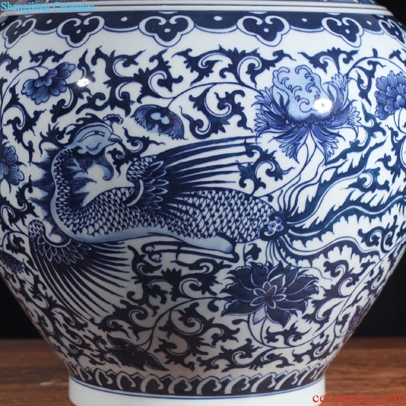 Longfeng grain blue and white tree hand-painted hand-painted longfeng grain blue and white porcelain vase atmosphere