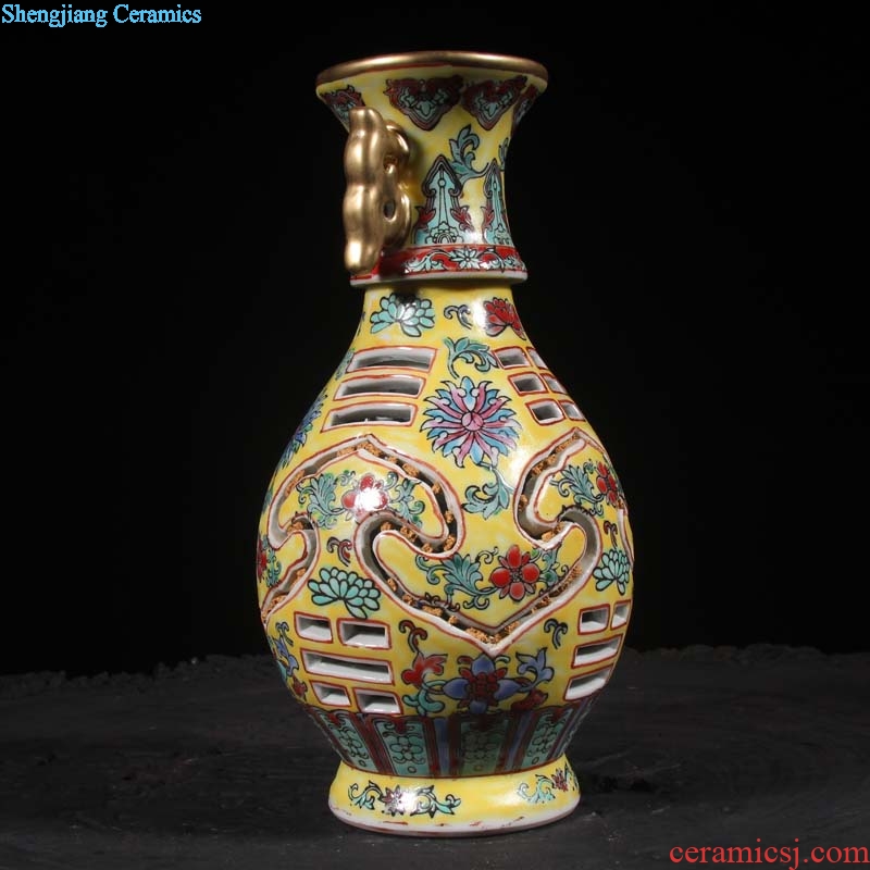 Jingdezhen porcelain antique art gossip revolving bottle back in Chinese family business hotel furnishing articles porcelain bottle