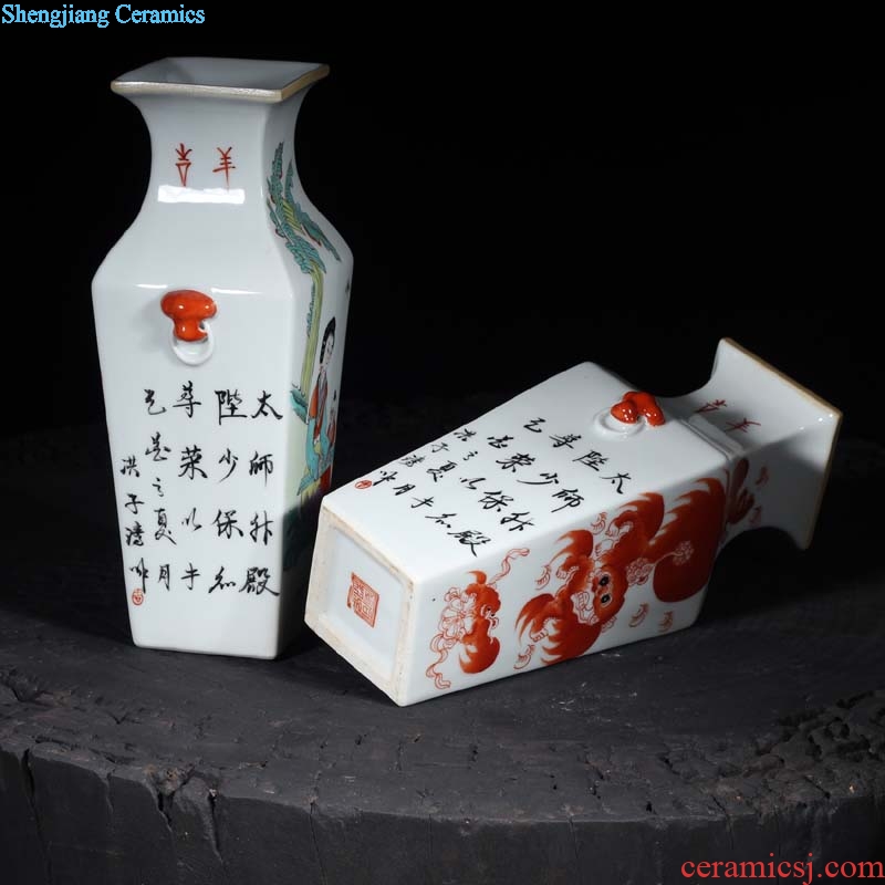 Jingdezhen hand-drawn square porcelain vases red lion lion imitation porcelain vases, the lion of the republic of China vase
