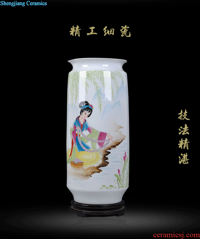 Master hand-drawn characters famous masterpieces famille rose porcelain vase of jingdezhen ceramics painting the living room is placed