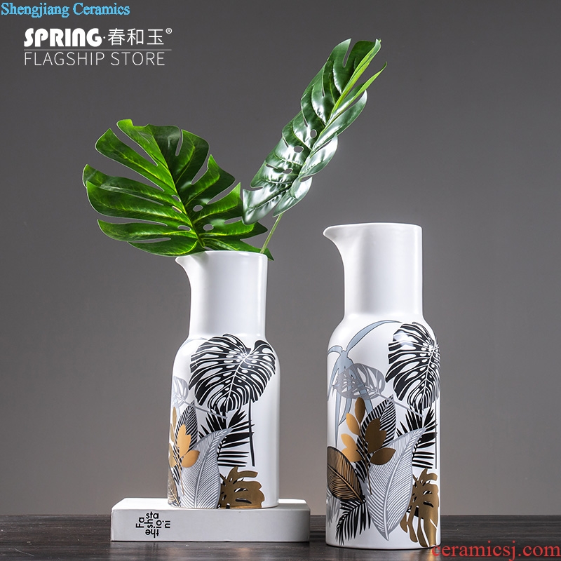 Boreal Europe style ceramic vase furnishing articles little pure and fresh and mesa simulation flower flower adornment household living room decoration